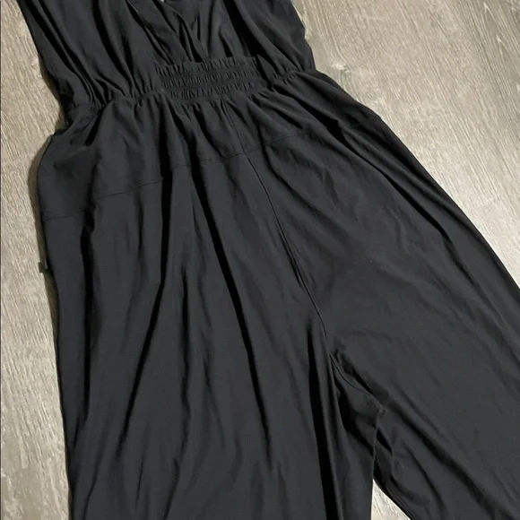 Lululemon All For It Onesie
Black Size 4 - Picture 11 of 11